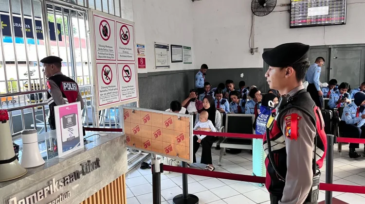 Polres Malang Tingkatkan Pengamanan di Stasiun dan Terminal jelang Lebaran
