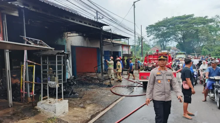 Polisi Selidiki Kebakaran Ruko Laundry di Pagelaran Malang