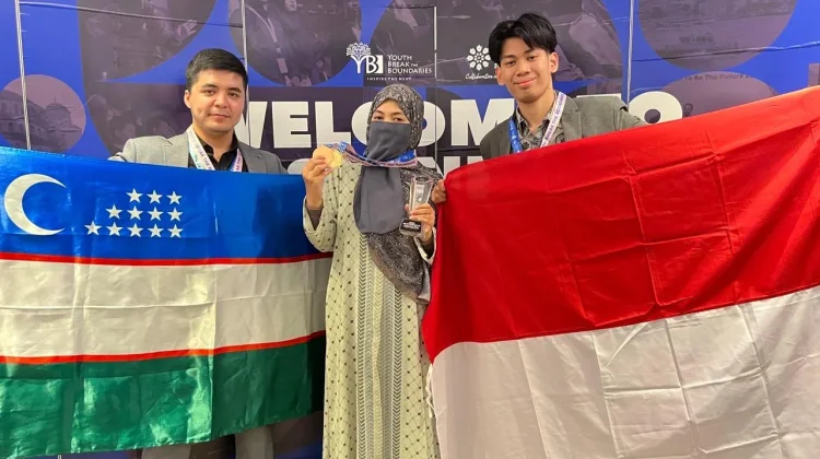 Daur Ulang Limbah Plastik, Mahasiswa FILKOM UB Raih Juara Internasional
