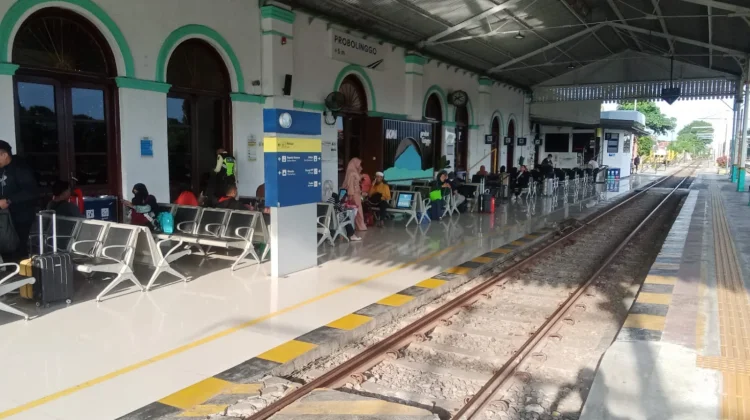 Prediksi Puncak Arus Balik Terjadi 24 Maret, Penumpang Capai 12 Ribu Orang