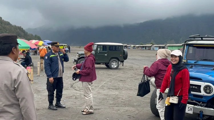 Libur Lebaran Polres Probolinggo Intensifkan Patroli di Gunung Bromo