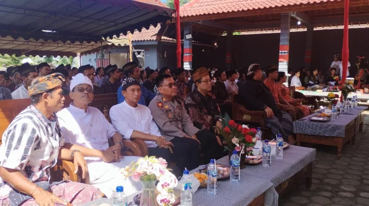 Polsek Wlingi Hadiri Dharma Santhi Nyepi Ngadirenggo