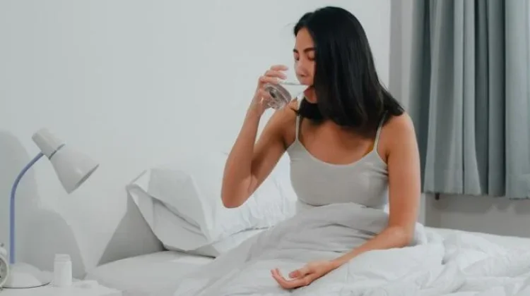 Minum Air Es saat Demam, Aman atau Berisiko?