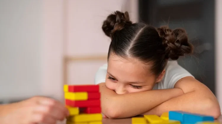 Paparan Gawai Berlebih Picu Fenomena Autisme Virtual Anak