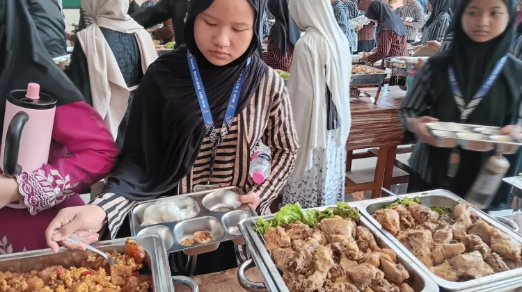 Uji Coba Prasmanan, SPPI Jaga Gizi Siswa