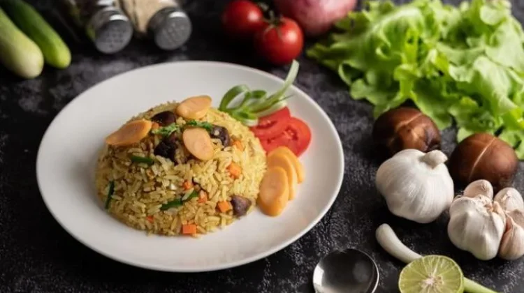 Nasi Goreng Kunyit, Kreasi Baru dengan Aroma Rempah yang Khas