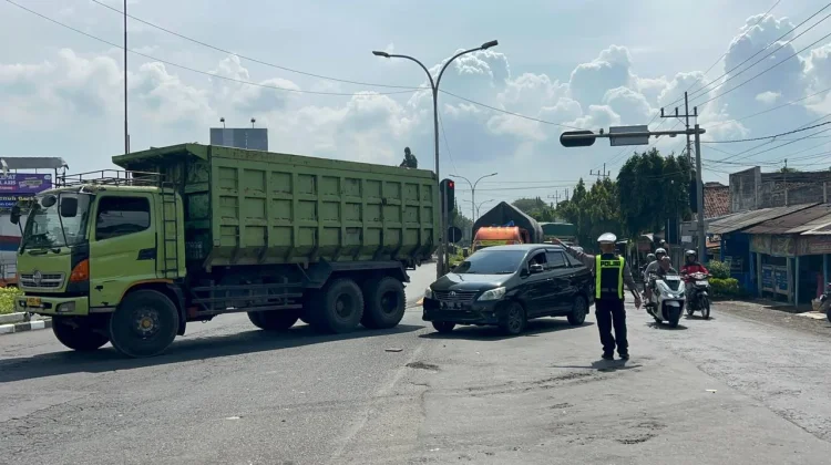 Jembatan Bok Wedi Ditutup, Satlantas Polres Paskot Lakukan Rekayasa Lalin