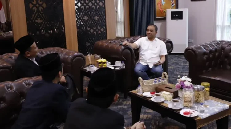 Wawali Batu Koordinasi Persiapan Keberangkatan Haji