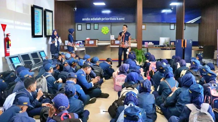 KAI Tanamkan Keselamatan sejak Usia Dini