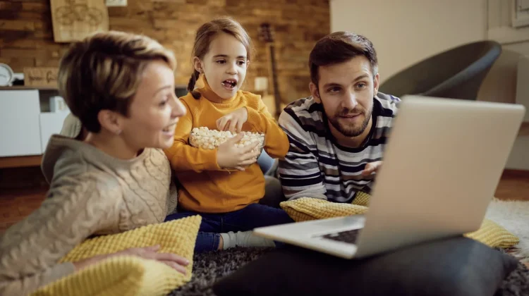 Rekomendasi Film Family Friendly di Netflix untuk Menghabiskan Akhir Pekan