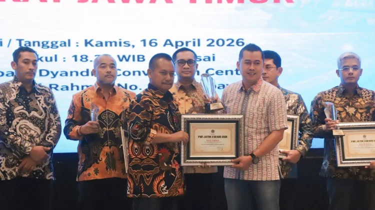 Dirut Tugu Tirta Raih PWI Jatim Award