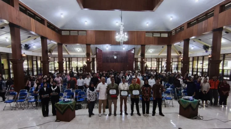 Mahasiswa STIE Malangkuçeçwara Diajak Melek Investasi lewat Seminar Literasi Keua