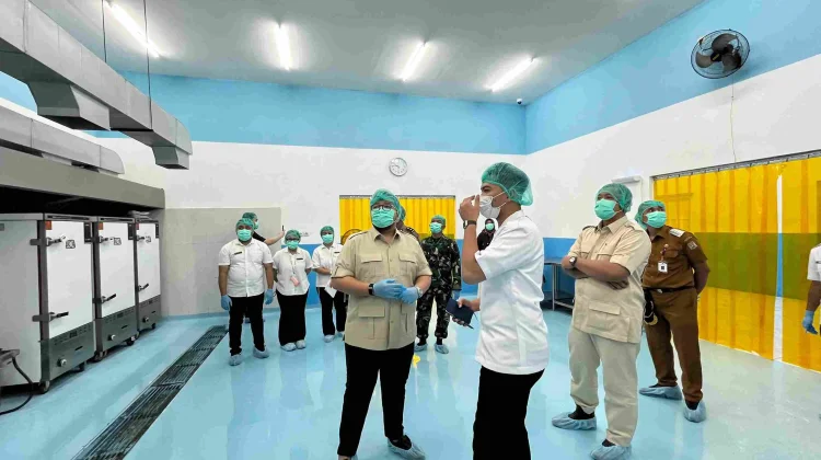 Anggota DPR RI Tinjau Dapur Makan Bergizi di Kepanjen Malang