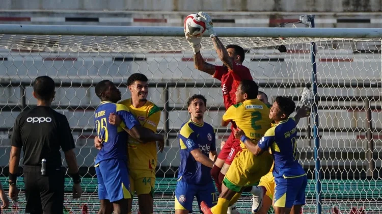 Dominasi Pertandingan tanpa Hasil, Arema Tumbang 0-4 dari Persebaya di Derby Jatim