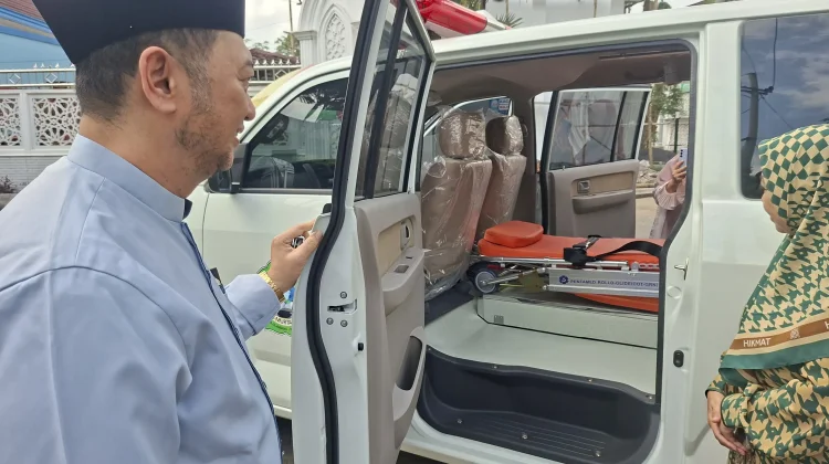 Ponpes An Nur 2 Bululawang Malang Terima Bantuan Ambulance