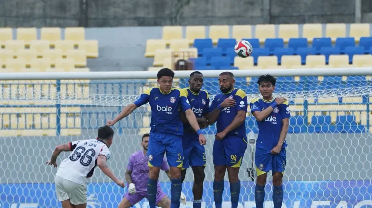 Arema FC Kalah Lagi, Tak Berdaya Dihajar Persik 2-3