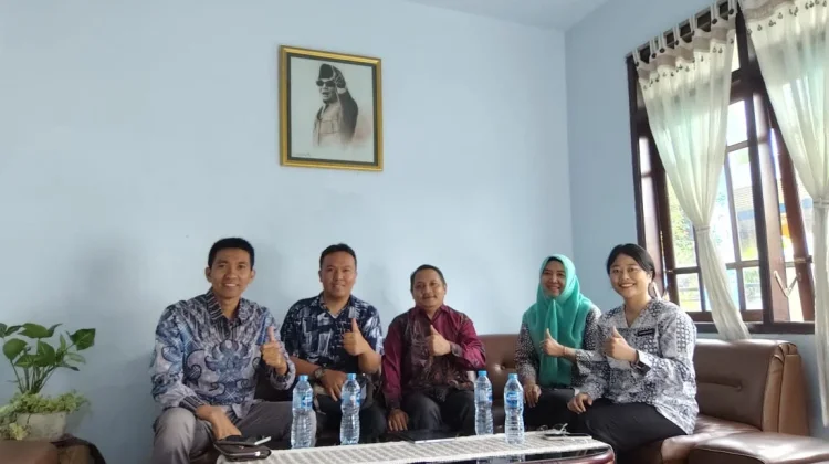 Paralegal Jembatan Edukasi Penyusunan Dokumen Hukum Desa Kelurahan