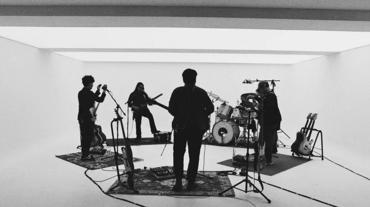 Band Rock Surabaya The People Of The Sun Rilis Single “Kontemplasi” yang Sarat Reflek