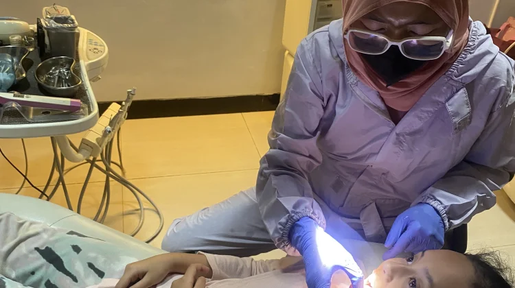 Dokter Imbau Orang Tua Cegah Karies sejak Dini