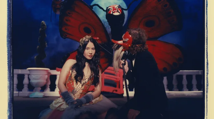 Emei Rilis “What’s The Point” jelang EP Night At The Opera