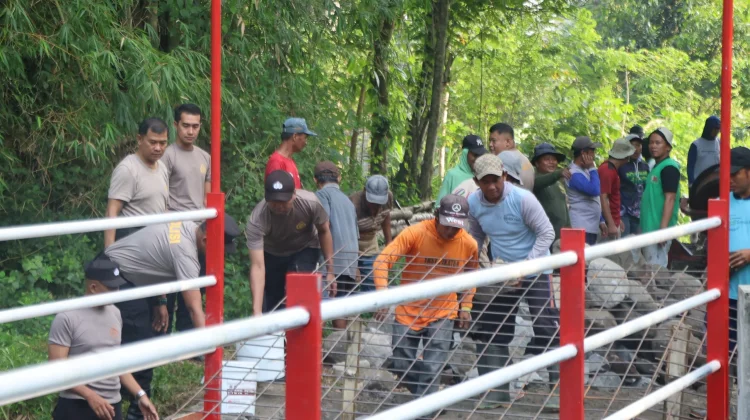 Jembatan Merah Putih Presisi Blitar Capai 75 Persen