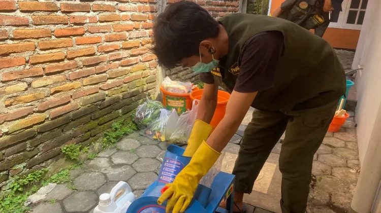 Program Biopori di Ketawanggede Ubah Kebiasaan Warga Kelola Sampah Rumah Tangga