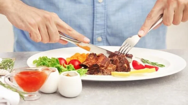 Cara Turunkan Kolesterol setelah Konsumsi Daging Kurban