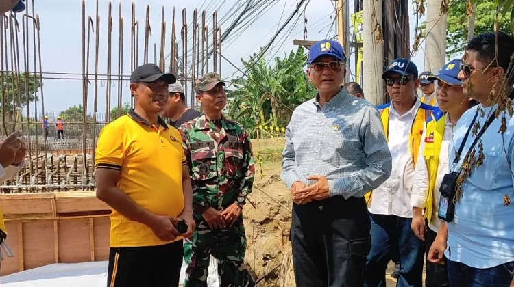 Menteri PU Doddy Hanggodo Tegaskan Jembatan Bok Wedi Pasuruan selesai Oktober