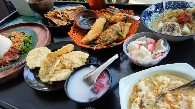 SELLING WELL Hadirkan Sarapan Nusantara di Cafe Modern Malang