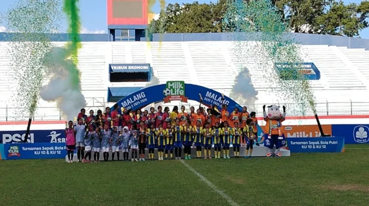 SDN Lowokwaru 3 Kota Malang Juara U12 Milklife Soccer Challenge Seri 2