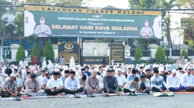 Ratusan Jemaah Ikuti Salat Iduladha 1447 H di Polres Malang