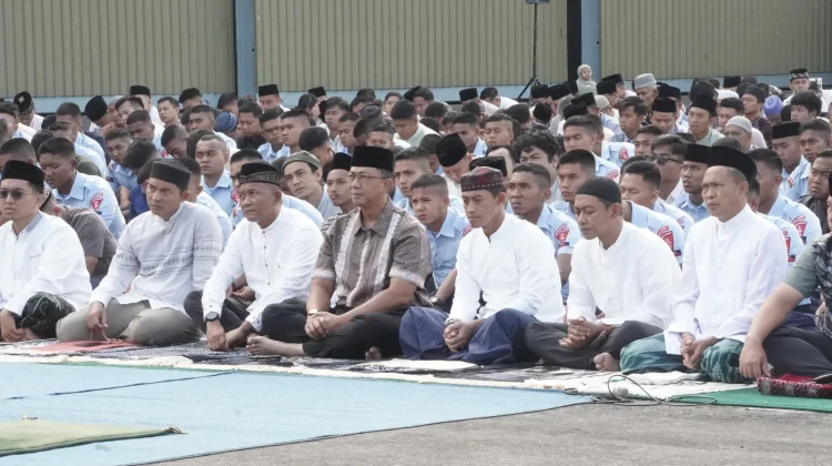 Iduladha di Lanud Abdulrachman Saleh Berlangsung Khidmat dan Penuh Kebersamaan
