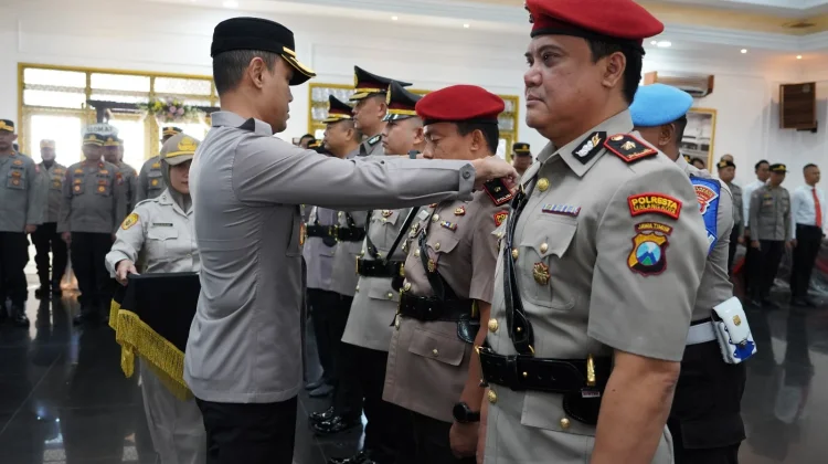 Tiga Pejabat Polresta Malang Kota Dimutasi, Kombes Putu Kholis Tekankan Disiplin