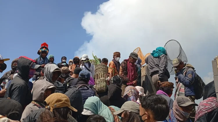 Yadnya Kasada Jadi Media Edukasi Budaya bagi Generasi Muda Tengger