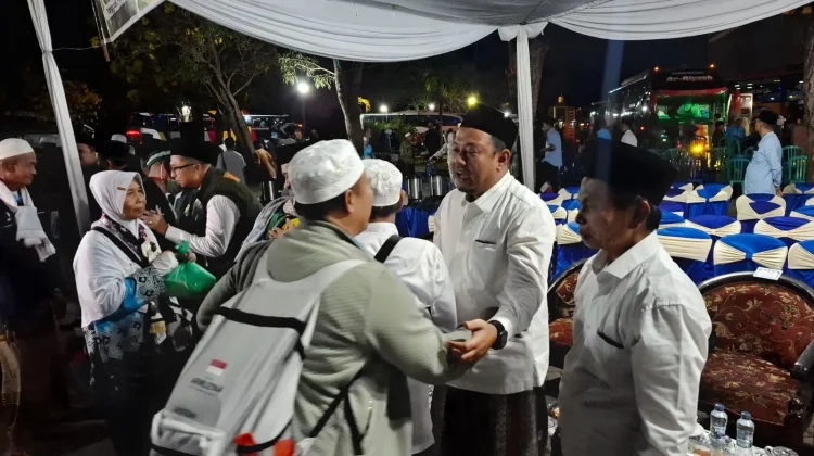 Wabup Probolinggo Sambut Kepulangan 758 Jamaah Haji Kloter 1 dan 2