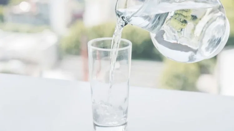 Minum Air Hangat Pagi Hari Bantu Jaga Kesehatan Tubuh