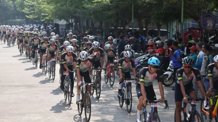 Ribuan Cylist Ikuti Bromo KOM 2026: Finish di Wonokitri, Kabupaten Pasuruan