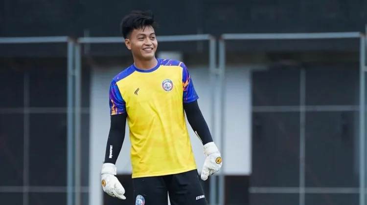 Gerbong 'Cuci Gudang' Belum Berhenti, Arema FC Kini Lepas Kiper Andrian Casvari