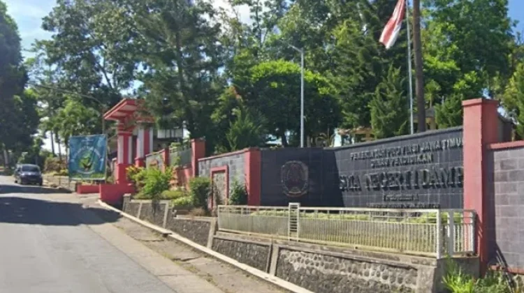 Injury Time Pendaftaran Tahap I, Kuota Domisili SMAN 1 Dampit Malang Terisi Penuh