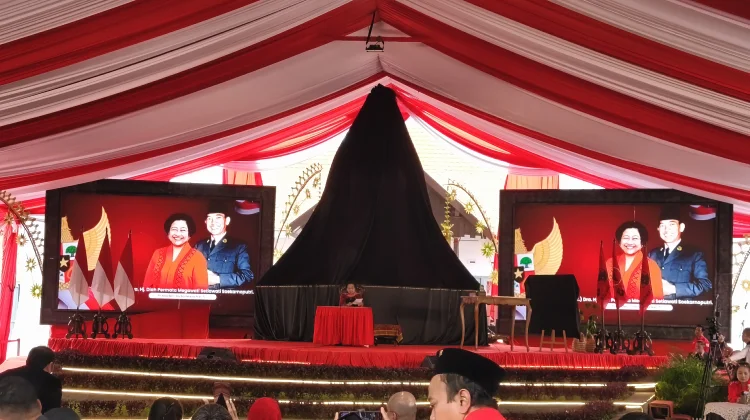 Mahasiswa Turun ke Jalan Tanda Demokrasi Hidup