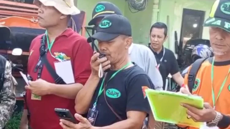 RAPI Kota Malang Latih Anggota Membaca Titik Koordinat