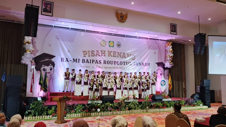 Pisah Kenang Siswa RA dan MI BAIPAS Berlangsung Haru