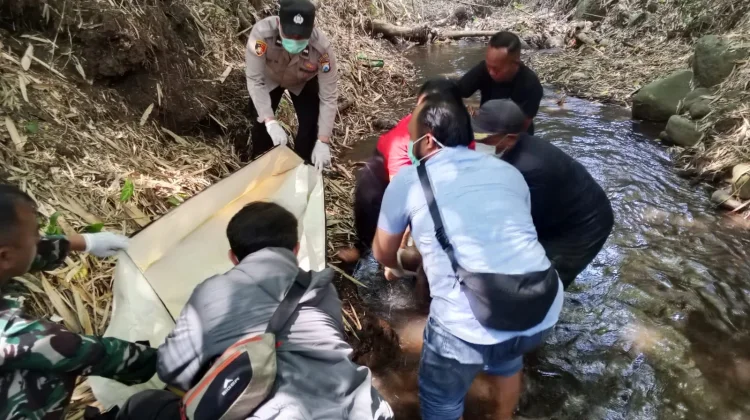 Kakek Lansia Ditemukan Tak Bernyawa di Sungai Karangploso Malang