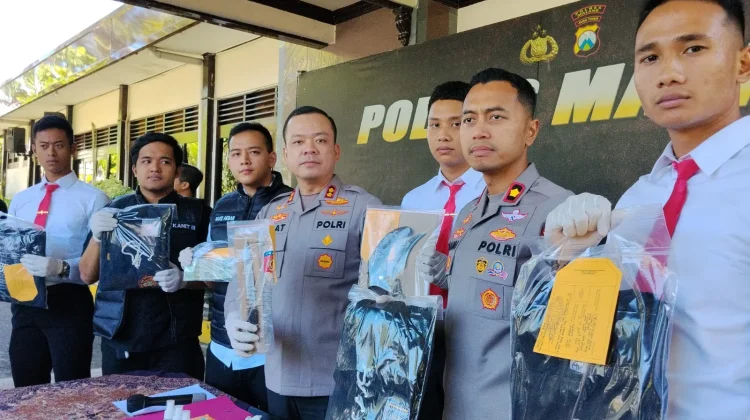 Polres Operasi Penyekatan, Dua Orang Ditangkap Bawa Sajam di Singosari Malang