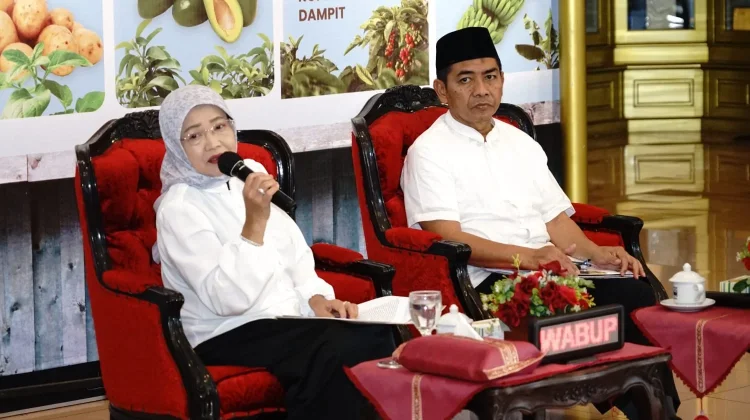 Dongkrak Kualitas Pelayanan Publik, Wabup Malang Minta OPD tidak Alergi Evaluasi