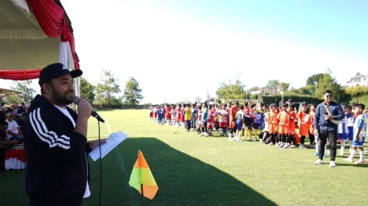 Wakil Wali Kota Batu Apresiasi Turnamen Sepak Bola Anak Usia 10 dan 12 Tahun