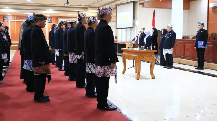 27 ASN Pemkot Probolinggo Dilantik, Wali Kota Tekankan Kinerja Profesional