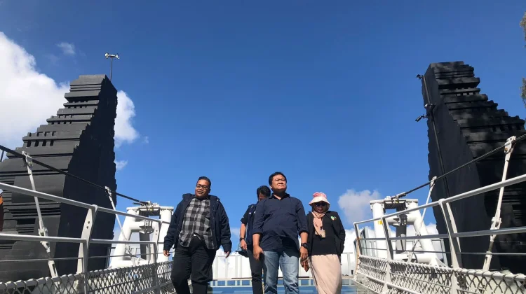 Jembatan Kaca Bromo Seruni Point Mulai Dibuka