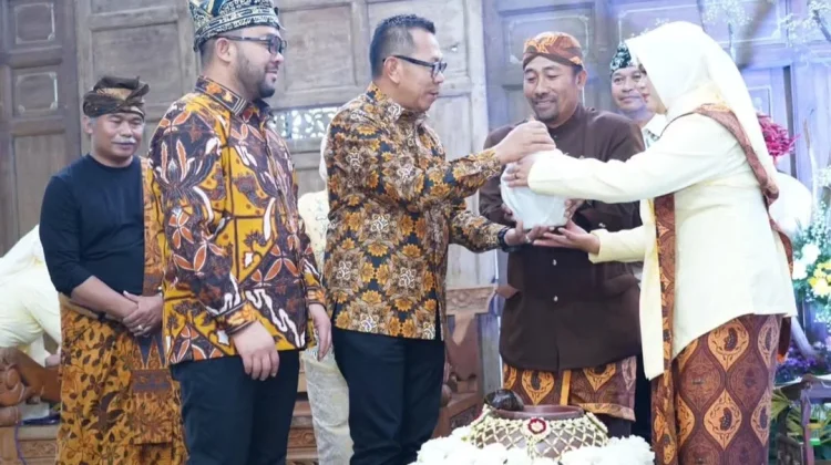 Merti Bumi Tulungrejo, Wali Kota Batu Ajak Lestarikan Budaya