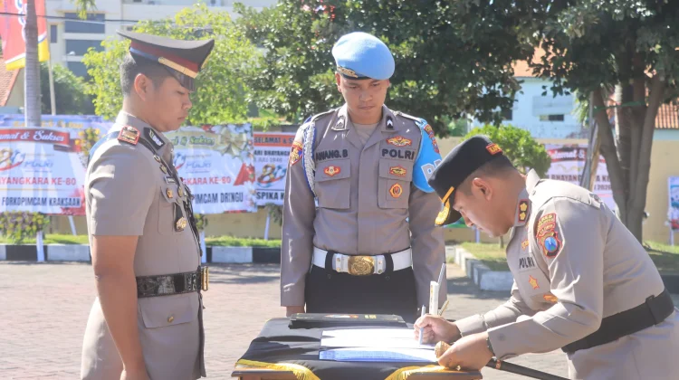 Polres Probolinggo Gelar Sertijab Kapolsek Pajarakan dan Sumber